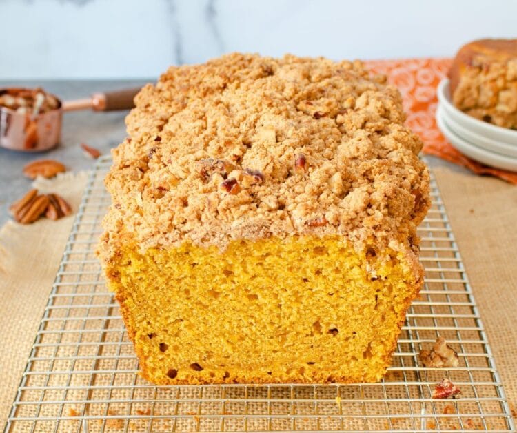 Pumpkin Spice Bread With Pecan Crumble Hungry Girl In Queens